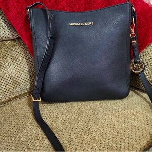 Michael Kors Large Messenger Crossbody Bag Black